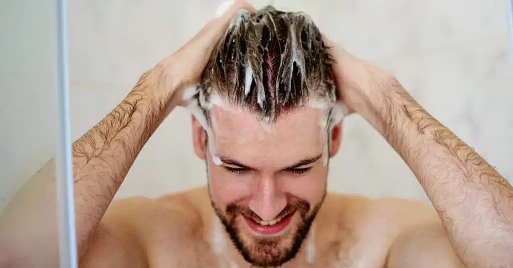 ¿Cómo afecta el cloro y la cal en la salud del pelo?